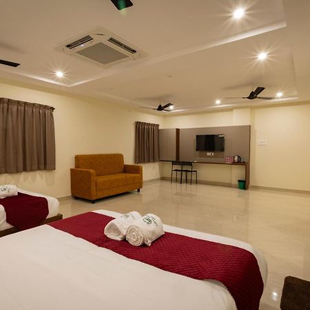 Отель Olive Nest- Tirupati Bus Stand- 300 Meters, Railway Station- 400 Meters Экстерьер фото