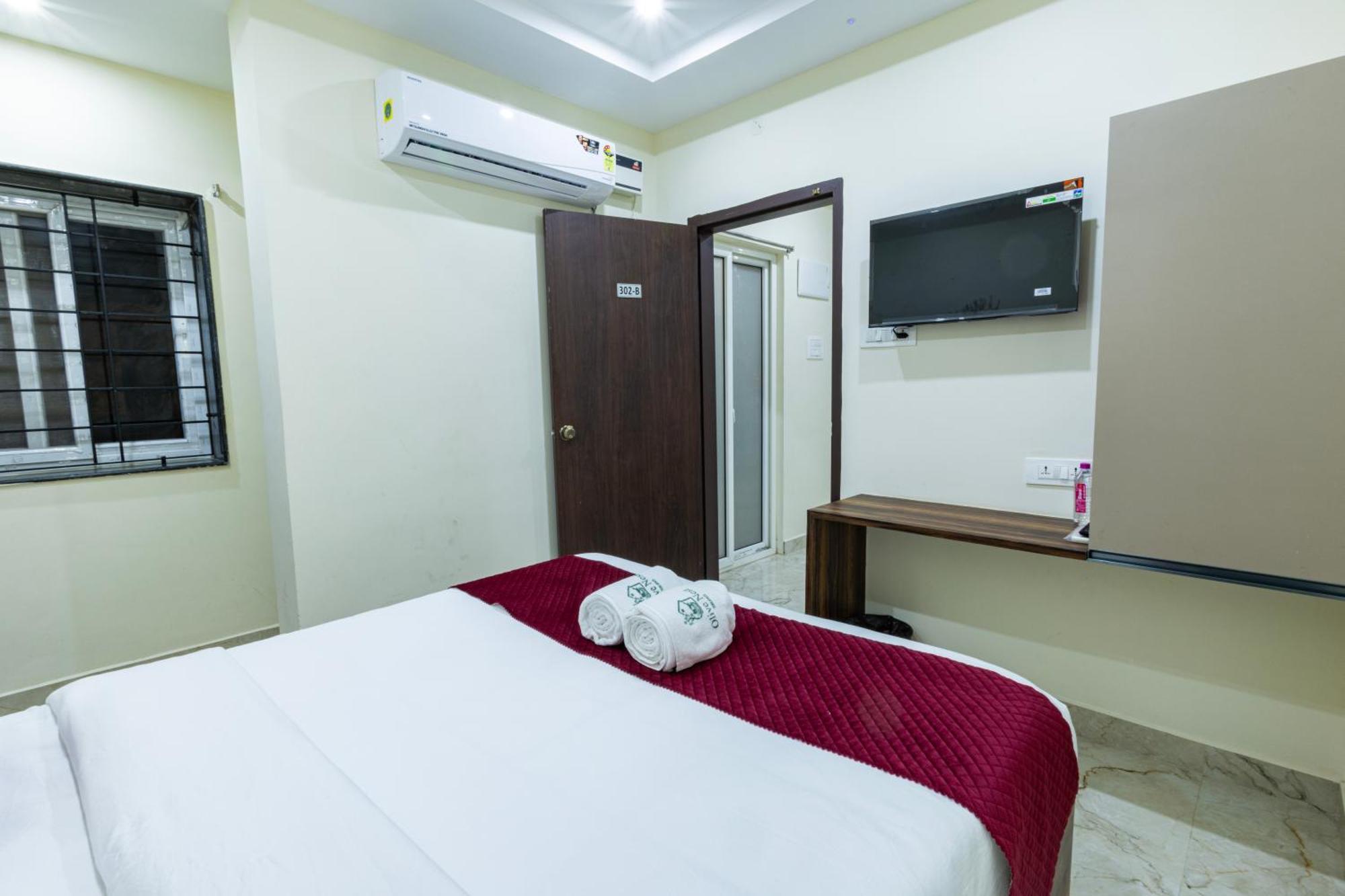 Отель Olive Nest- Tirupati Bus Stand- 300 Meters, Railway Station- 400 Meters Экстерьер фото