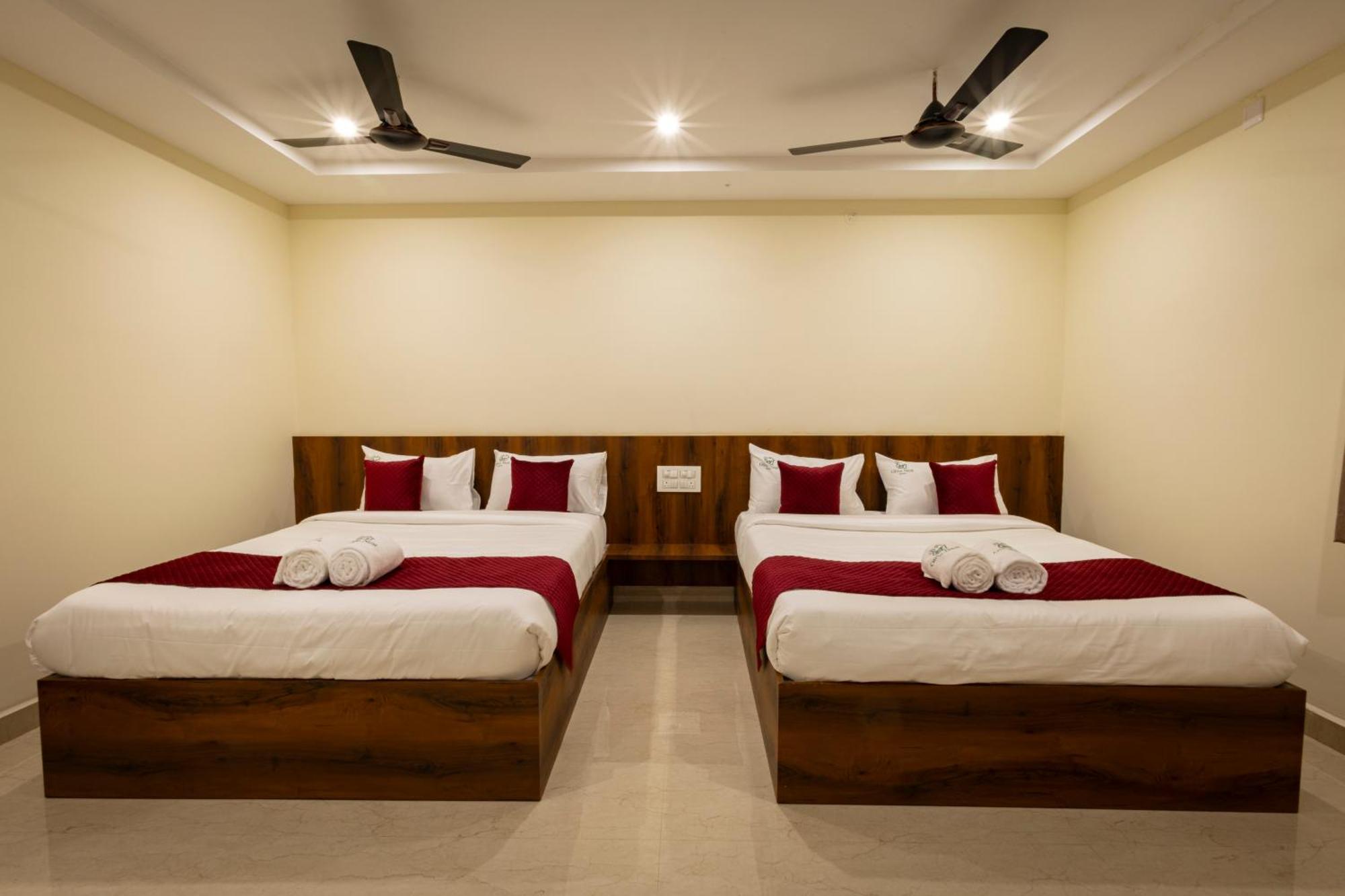 Отель Olive Nest- Tirupati Bus Stand- 300 Meters, Railway Station- 400 Meters Экстерьер фото